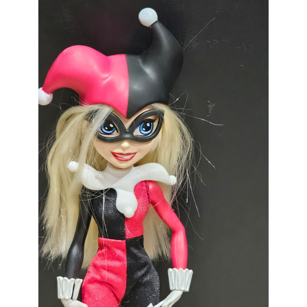 Mattel‎ DC Super Hero Girls Harley Quinn Doll Red Black Jester Outfit Mask